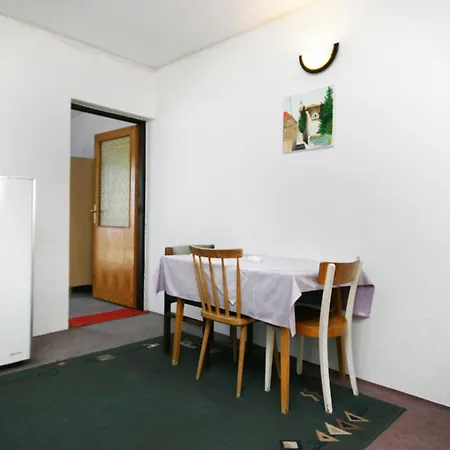 Pensionat And With Parking Space Stara Baska, Krk - 5447