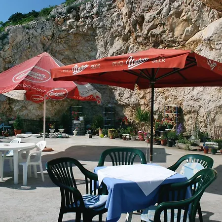And With Parking Space Stara Baska, Krk - 5447 Gasthof